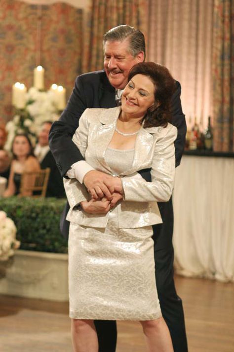 Edward Herrmann, Kelly Bishop, Richard Gilmore, Emily Gilmore, Gilmore Girls Quotes, Gilmore Girls Fan, Team Logan, Lauren Graham, Lorelai Gilmore