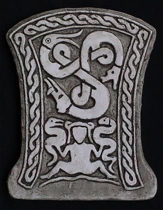 4th century Viking stone carving from Sweden shows the Goddess in her rule of the animals Viking Life, Rune Stones, Viking Culture, Viking Designs, Art Ancien, Old Norse, Viking History, Viking Art, Norse Vikings