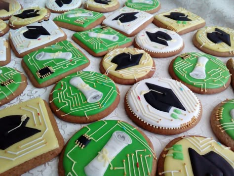 Circuit board graduation cookies by CookieArt Svetlana Computer Engineering Graduation Party Ideas, Computer Science Cake Graduation, Tech Themed Party, Computer Science Graduation Party Ideas, Computer Science Cake, Engineer Graduation Party Ideas, Graduation Cookies 2023, Computer Science Graduation, Electrician Party