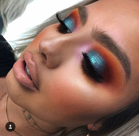 Fall Makeup Look, Teal and Orange Eyeshadow Teal Eyeshadow, Teal Makeup, Maquillage On Fleek, Orange Eyeshadow, Juvia's Place, Orange Makeup, Bronze Makeup, Make Up Inspiration, Fall Makeup Looks