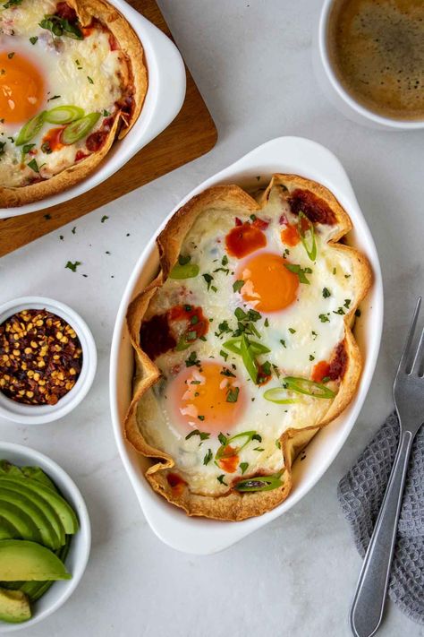 Tortilla Egg Breakfast Pizza, Tortilla Baked Eggs, Baked Egg Tortilla, Breakfast Tortilla Egg Bake, Tortilla Egg Bake, Egg Tortilla Breakfast, Tortilla Breakfast, Kay Nutrition, Egg Bake Recipe