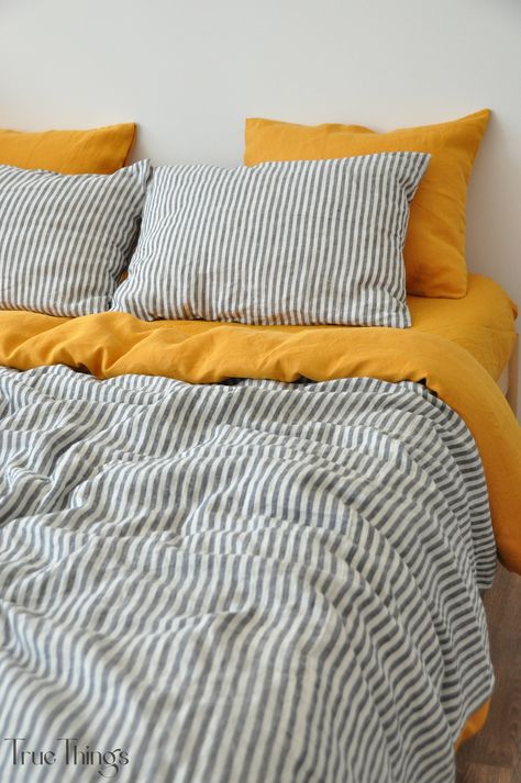 Yellow And Blue Bedding, Bed Sheet Color Combination, Color Combinations Bedroom, Soft Blue Bedroom, Duvet Covers Uk, Stripe Bedding, Linen Comforter, Colorful Duvet Covers, Striped Bedding