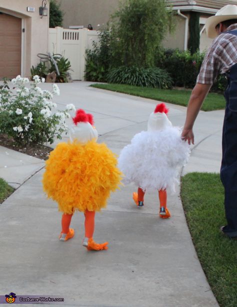 Family Chicken Costume, Chicken Family Costume, Chicken Halloween Costume Toddler, Chicken Little Costume, Baby Girl Chicken Costume, Chicken Costume Kids, Halloween Costume Toddler Girl, 2015 Halloween Costumes, Twin Halloween Costumes