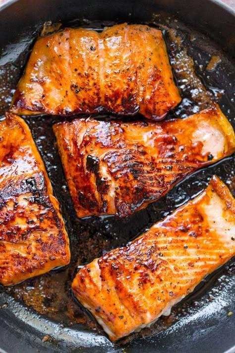 Honey Salmon Recipes, Sockeye Salmon Recipes, Fried Salmon Recipes, Salmon Recipe Pan, Honey Glazed Salmon Recipe, Salmon Recipes Baked, Salmon Recipes Baked Healthy, Honey Glazed Salmon, Salmon Glaze Recipes