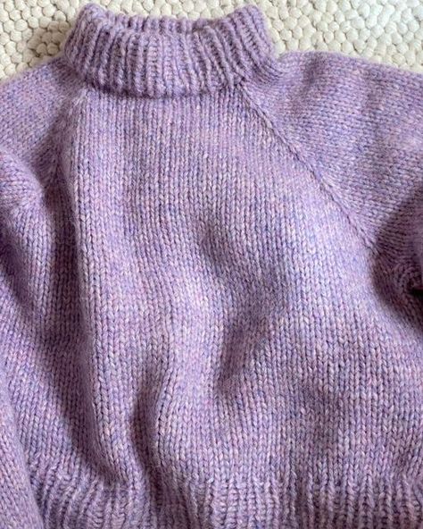 Lavender Knit Sweater, Drops Air Sweater, Crochet Hooded Cardigan, Cardigan Tutorial, Purple Knit Sweater, Crochet Cardigan Tutorial, Pastel Knits, Aesthetic Sweaters, Lavender Sweater