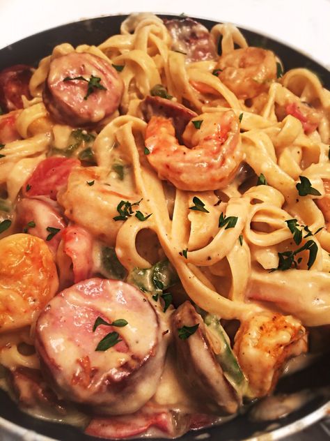 Creamy Shrimp Sausage and Fettuccine Alfredo Sausage And Shrimp Recipes, Shrimp Parmesan Pasta, Sausage Alfredo Pasta, Shrimp And Sausage Pasta, Sausage Alfredo, Sausage Penne, Fettuccine Alfredo Recipe, Creamed Spinach Recipe, Aldi Meal Plan