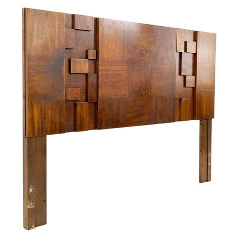 Paul Evans Style Lane Brutalist Mid Century Walnut Queen Headboard Walnut Headboard, Wall Unit Designs, Mid Century Nightstand, Oak Nightstand, Paul Evans, Queen Size Headboard, Walnut Furniture, Lane Furniture, Queen Headboard