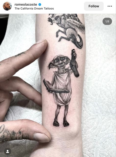 Dobby Tattoo, Tiny Harry Potter Tattoos, Harry Tattoos, Go Tattoo, Science Tattoos, Hp Tattoo, Dobby Harry Potter, Scar Tattoo, Illustration Tattoo