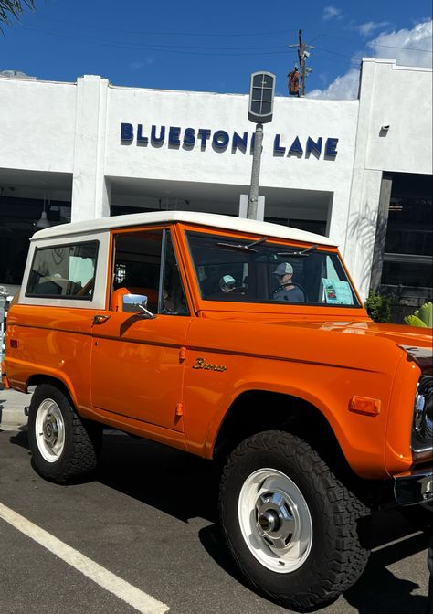 Orange Bronco, Cdg Wallpaper, Old Bronco, Early Bronco, Moving To Hawaii, Healthy Girl, Future Car, Vroom Vroom, Retro Cars