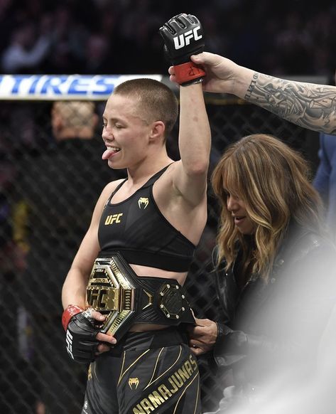 Rose Mma, Thug Rose, Rose Namajunas, Olympic Wrestling, Ufc Fighters, Martial Arts Women, Mma Women, Mma Fighters, Muscle Women