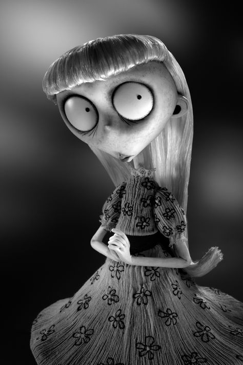 Weird Girl is a character in Frankenweenie . Tim Burton Personajes, Weird Girl, Dr Dolittle, Tim Burton Characters, Victor Frankenstein, Tim Burton Style, Tim Burton Art, Arte Peculiar, Catherine O'hara