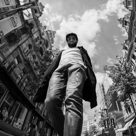 These Street Portraits Were Shot From Below with an Ultra-Wide 8mm Lens Fisheye Photography, Wide Angle Photography, Perspective Photos, Street Portraits, Fisheye Lens, Perspective Photography, Street Portrait, Fish Eye Lens, Perspective Art