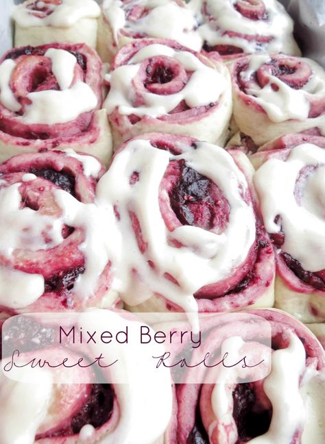 Berry Sweet Rolls, Vanilla Cream Cheese, Sweet Roll Recipe, Types Of Desserts, Cream Cheese Glaze, Sweet Dough, Cherry Recipes, Sinful Colors, Sweet Rolls