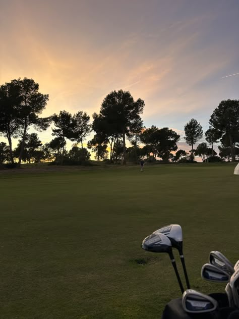 Aesthetic Golf Pictures, Golf Asthetic Photos, Golf Course Aesthetic, Ella Core, Golf Aesthetics, Golf Pictures, Board Wallpaper, Vision Board Wallpaper, Vision Board Photos