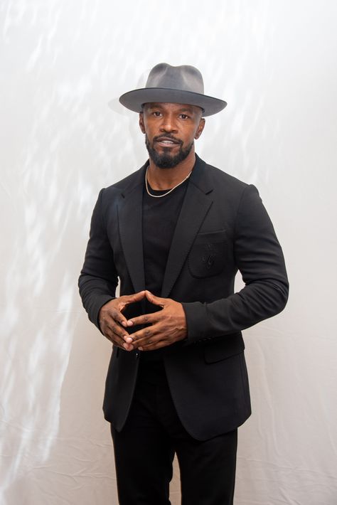 Jamie Foxx, 51 Mens Hats Fashion, Black Men Fashion Swag, Black Celebrities, Black Men Fashion, Outfits With Hats, Amazing Spiderman, Lovers And Friends, Suit Fashion, Celebrity Fashion