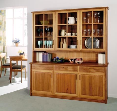 China Cabinet: Home & Kitchen Dining Room Cabinet Decor, Kitchen Crockery Unit Design, Dining Room Display Cabinet, Dining Room Display, Dining Room Cupboards, Beach Dining Room, Crockery Cabinet Design, Rustic Apartment Decor, Dining Room Storage Cabinet