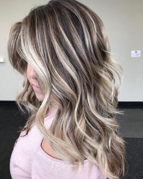 Image may contain: one or more people and closeup Blonde Bayalage, 2015 Hair, Lightened Hair, Highlights For Dark Brown Hair, Brown Hair Shades, Color Formulas, Brown Hair With Blonde Highlights, Caramel Highlights, Hair Balayage