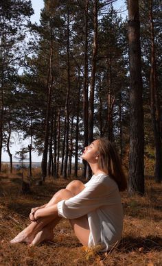 Self Love Photoshoot Inspiration, Photoshoot Ideas Creative Outdoor, Outdoor Portrait Photography Poses, James Earl Jones, Outdoor Portrait Photography, Emotional Release, Beautiful Photoshoot Ideas, Nature Photoshoot, Mode Turban