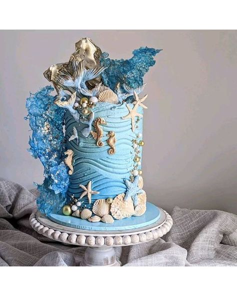 Cakes Sea Theme, Aquarium Birthday Cake, Sea Cakes Birthday, Coastal Cupcakes, Mermaid Twist, Cake Sea Ocean, Aquarium Cake, Ocean Theme Fondant Cake, Epic Cakes