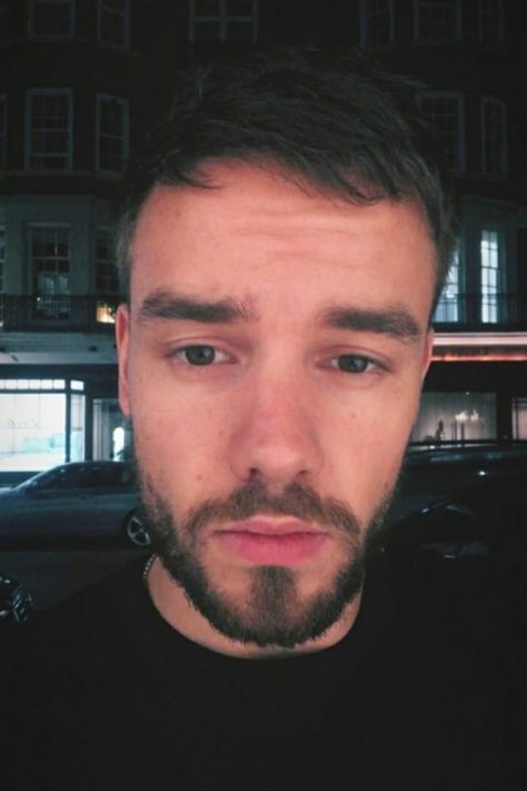 Liam Payne Selfie, Late Night Chats, Reaction Photo, Liam 1d, One Direction Photos, Liam James, Want To Be Loved, Five Seconds Of Summer, One Direction Memes