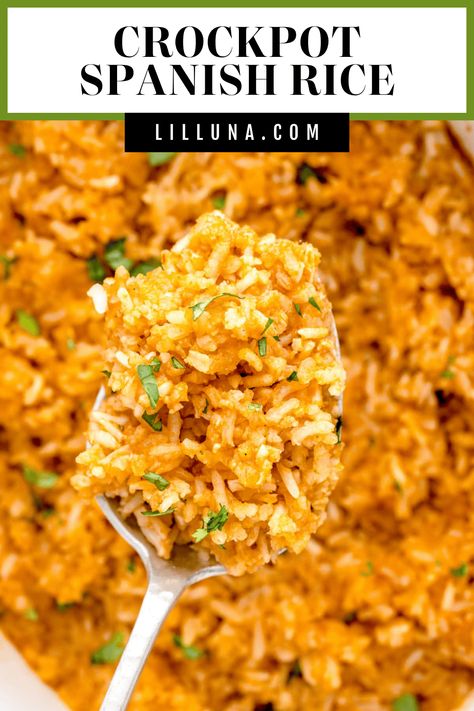 Crockpot Spanish Rice is full of delicious Mexican spices. This savory side tastes like it came from your favorite restaurant! Spanish Rice In Crock Pot, Mexican Rice Crockpot, Cooking Rice In Crockpot, Crockpot Spanish Rice, Crockpot Rice Recipes, Rice In Crockpot, Homemade Spanish Rice, Spanish Rice Easy, Mexican Side