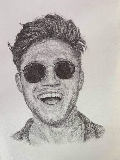 Niall Horan Drawing Sketches, Niall Horan Drawing Easy, Niall Horan Sketch, Niall Horan Drawing, One Direction Fan Art, Gambar One Direction, Random Drawings, Flowers Paintings, Celebrity Drawings