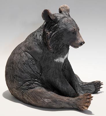 Clay Bear, Moon Bear, Pottery Animals, Bear Sculptures, 3d Figures, Chainsaw Carving, 3d Studio, Animal Sculpture, Clay Animals