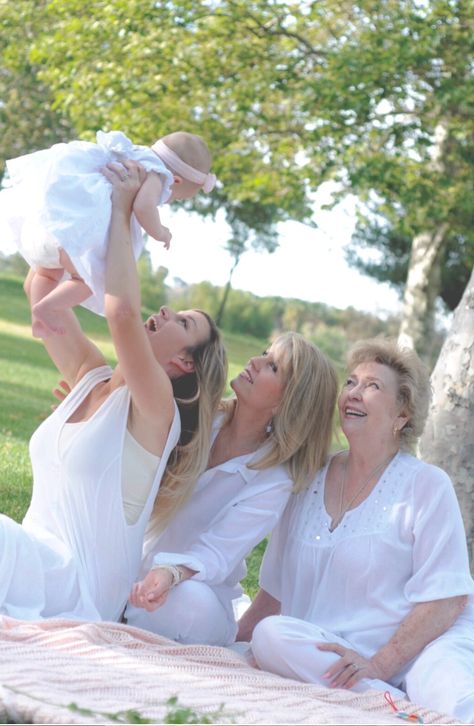 Country Family Photography, Family Generation Photography, 4 Generations Photo, Grandmother Photography, Grandmother Portrait, Grandparents Photography, Mom Daughter Photography, Mommy Daughter Photoshoot, Generation Pictures