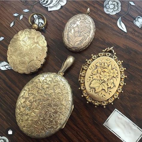 Four beautiful golden Victorian lockets 💛 Victorian Locket, Antique Locket, Locket, Unique Jewellery, Handmade Gift, Trending Outfits, Unique Jewelry, Handmade Gifts, Gifts