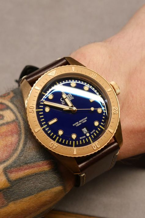 Oris Carl Brashear Limited Edition Carl Brashear, Oris Aquis, Oris Watches, Diver Watch, Field Watches, Mens Sport Watches, Automatic Watches For Men, Mens Style, New Trend