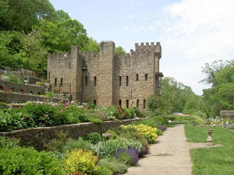 Loveland Castle, Castle Hotel, Overseas Travel, Most Haunted, Unique Architecture, Beautiful Castles, Cincinnati Ohio, Medieval Castle, Columbus Ohio