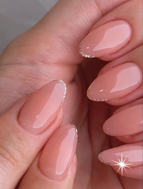 Nail Ideas Acrylic Short Oval, Shellac Nails Neutral Classy, Prom Nails Simple Elegant, Dance Nails Formal, Natural Pink Glitter Nails, Lipgloss Nails Trend, Short Almond Nail Ideas Natural, Natural Oval Acrylic Nails, Blush Nails Acrylic