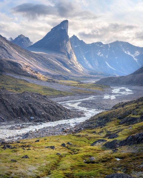 Today's photo is from Nunavut, Canada. Congratulations to our featured artist for this beautiful photo! ~~~~~~~~~~~~~~~~~~~~~~~~~~~~~~… Nunavut Canada, Baffin Island, Memes In Real Life, Beauty Wallpaper, Love Island, Natural Environment, Video Photography, Featured Artist, Amazing Nature