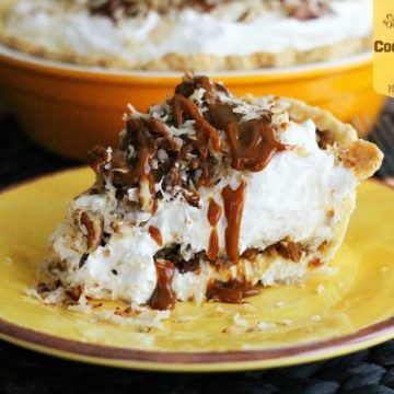 Possum Pie Recipe, Arkansas Possum Pie, Possum Pie, Caramel Coconut, Louisiana Cajun, Baked Pie Crust, Sweetened Whipped Cream, Cajun Cooking, Coconut Caramel