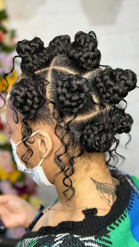 22 Gorgeous Bantu Knot Styles You Need to Try Now | Lookosm Bantu Knots With Ponytail Natural Hair, Half Up Half Down Bantu Knots Hairstyles, Bantu Knots Half Up Half Down, Braided Bantu Knots Hairstyles, Bantu Knots Hairstyles, Bantu Knot Styles, Dream Hairstyles, Knot Hairstyles, 4a Natural Hair