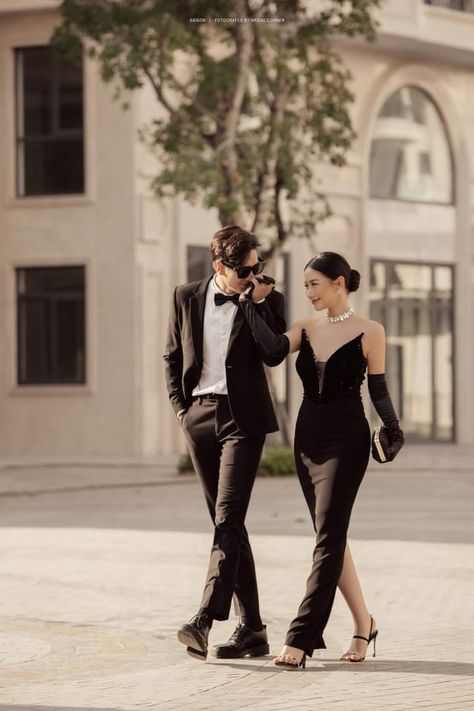 Elegant Photoshoot Ideas Classy Couples, Outfit Ideas For Pre Wedding Shoot, Styled Photoshoot Ideas Couples, Old Money Aesthetic Couple Photoshoot, Poses For Couples Formal, Mafia Wedding Photoshoot, Vintage Prenup Shoot, Elegant Couple Poses, Couple Photoshoot Themes