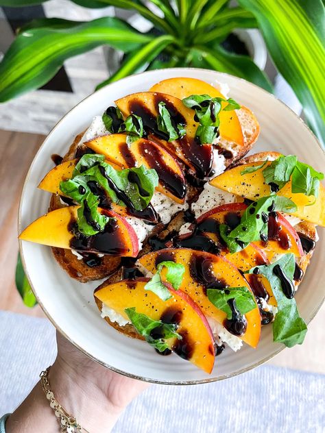 Caprese Quinoa Salad, Caprese Quinoa, Peach And Burrata, Spicy Walnuts, Sourdough Toast, Hearty Snacks, Yum Recipes, Peach Salad, Grilled Peaches