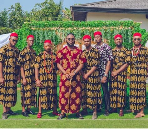 Men dem ♥️ . #IgboWeddings #igbowedding #igbankwu #igboweddingstv #igboweddingsonline Isiagu Styles For Men, Isiagu Styles, Isi Agu, Nigerian Men Fashion, Traditional Wedding Attire, African Clothing For Men, Lace Styles, Civil Wedding, Traditional Attire