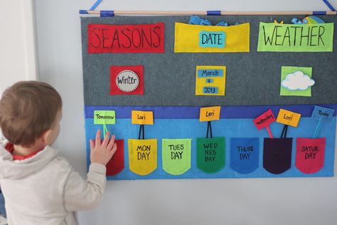 Felt Calendar Preschool, Felt Weather, Felt Calendar, Toddler Calendar, Seasons Chart, Weather Chart, Children Crafts, Toddler Ideas, Activity Box