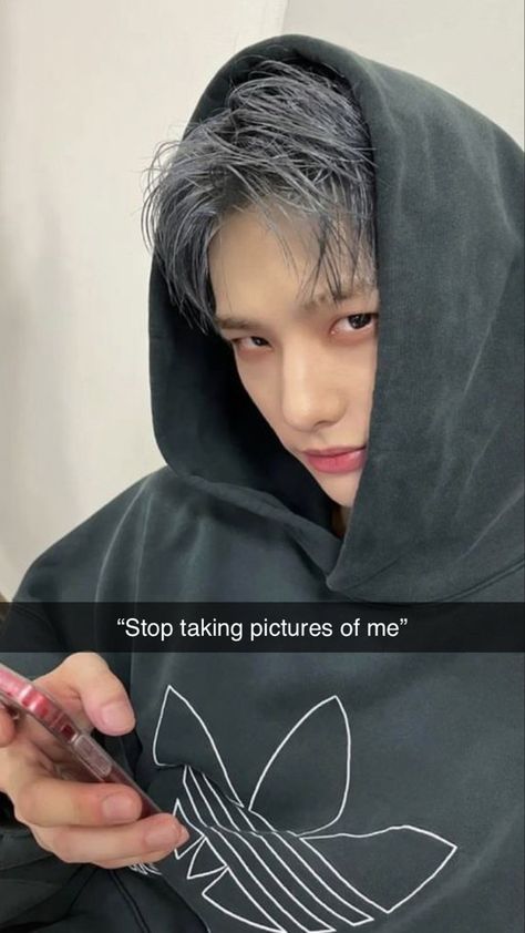 Hyunjin Boyfriend Pov, Hyunjin Snaps, Hyunjin Snapchat, Straykids Snapchat, Kpop Boyfriend Material Snapchat, Skz Snapchat, Skz Snaps, Kids Snapchat, Selfie Tank Top