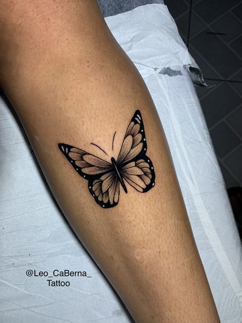 Butterfly Tattoo On Shin, Butterfly Shin Tattoo, Butterfly Tattoo Leg, Mariposas Tattoo, Tattoo Borboleta, Purple Butterfly Tattoo, Borboleta Tattoo, Butterfly Tattoo Stencil, Blue Butterfly Tattoo