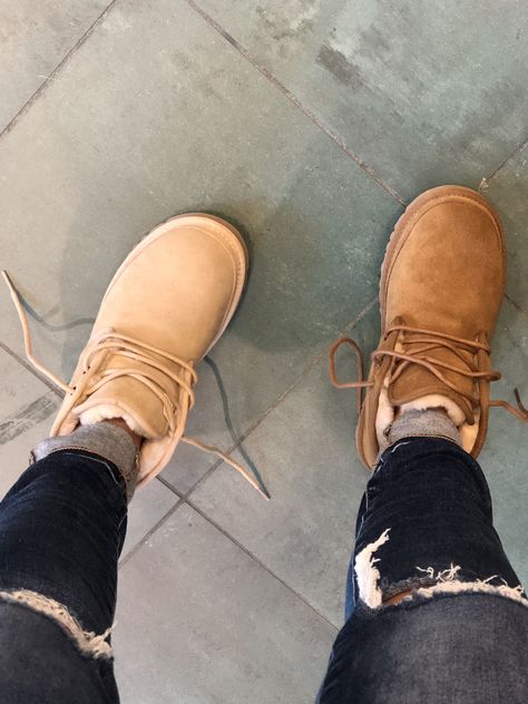 Ugg Chestnut and Sand Neumel Boots 2019 Ugh Neumel Boot, Outfits With Ugg Neumel Boots, Ugh Neumel Outfit, Ugh Neumel, Ugg Boots With Laces, Chestnut Uggs Outfit, Ugg Neumel Outfit, Neumel Uggs Outfit, How To Style Ugg Boots