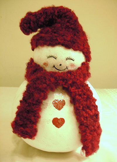 Diy Snowman Crafts, Decorated Gourds, Painting Gourds, Gourd Projects, Christmas Gourds, Snowman Gourds, Pumpkin Snowmen, Crafts To Try, Snowman Crafts Diy