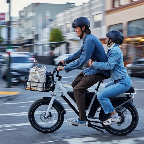 Blix Bikes Brings Us The "Dubbel" Electric Cargo Utility Bike! https://medium.com/@jclos2679/blix-introduces-dubbel-electric-cargo-utility-bike-8724c458ce79 #transportation #ElectricVehicles #technology #innovation #tuesday #tuesdayvibe #TuesdayMotivation #Tuesday #bikes #outdoors Electric Bike Bicycles, Power Bike, Cargo Bike, Electric Bikes, Presents For Kids, Motorcycle Style, E Bike, Electric Bicycle, Small Cars