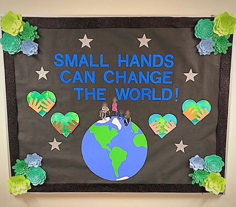 Earth day bulletin board Earth Day Bulletin Board Ideas, Earth Day Bulletin Board, World Bulletin Board, April Bulletin Boards, Earth Week, Spring Bulletin, Earth Day Projects, School Board Decoration, Spring Bulletin Boards