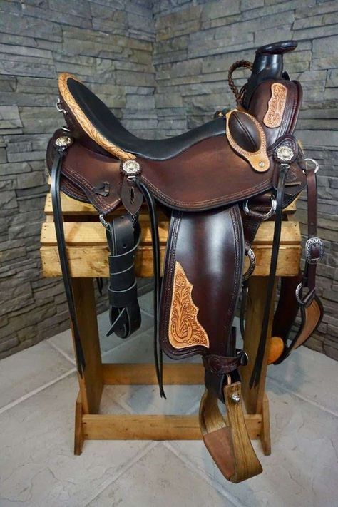 Cascade Wade Saddle | Custom, Handmade Saddle Horse Packing, Cowboy Saddle, Horn Bag, Wade Saddles, Saddles For Sale, Roping Saddles, Native American Horses, Western Horse Saddles, Stetson Hats