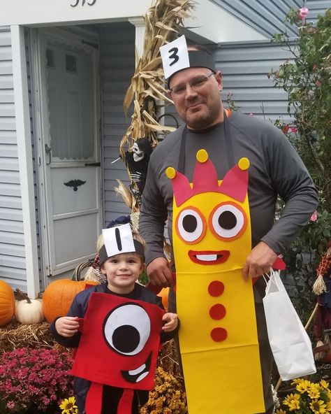 Dress As A Number Costume, Diy Numberblocks Costume, Number Blocks Costume Diy, Number Block Halloween Costume, Diy Number Block Costume, Number Day Costume Kids, Numberblocks Costume Diy, Number Blocks Halloween Costume, Number Day Costume Ideas