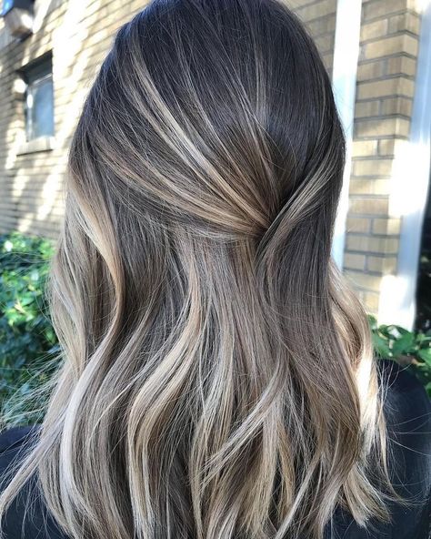 Baylage Hair, Blonde Hair Care, Brassy Hair, Color Highlights, Brown Hair Balayage, Short Hair Balayage, Balayage Brunette, Brown Blonde Hair, Hair Color Balayage