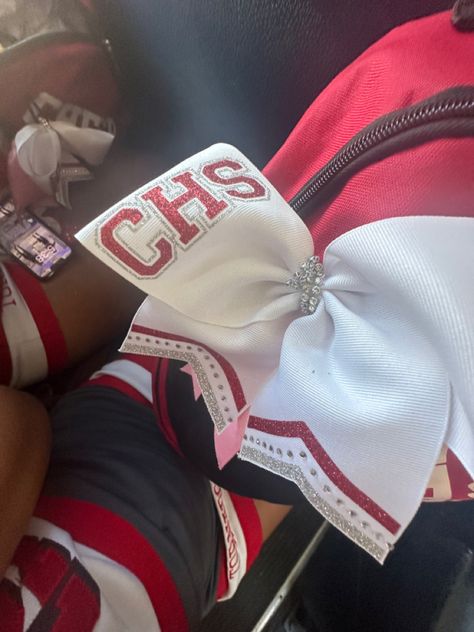 Fake Cheer Snaps, Cheer Girl Aesthetic, Cheer Braids, Black Cheerleader Aesthetic, Cheerleading For Kids, Aesthetic Cheer Pictures, Highschool Cheer Aesthetic, Cheer Pfp, Cheerleading Aesthetic