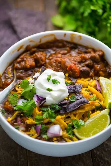 Black Bean and Pumpkin Chili Recipe | eHow Black Bean Pumpkin Chili, Pumpkin Chilli, Pumpkin Chili Recipe, Black Bean Chili, Pumpkin Chili, Bean Chili, Black Bean Soup, Healthier Food, Vegetarian Chili